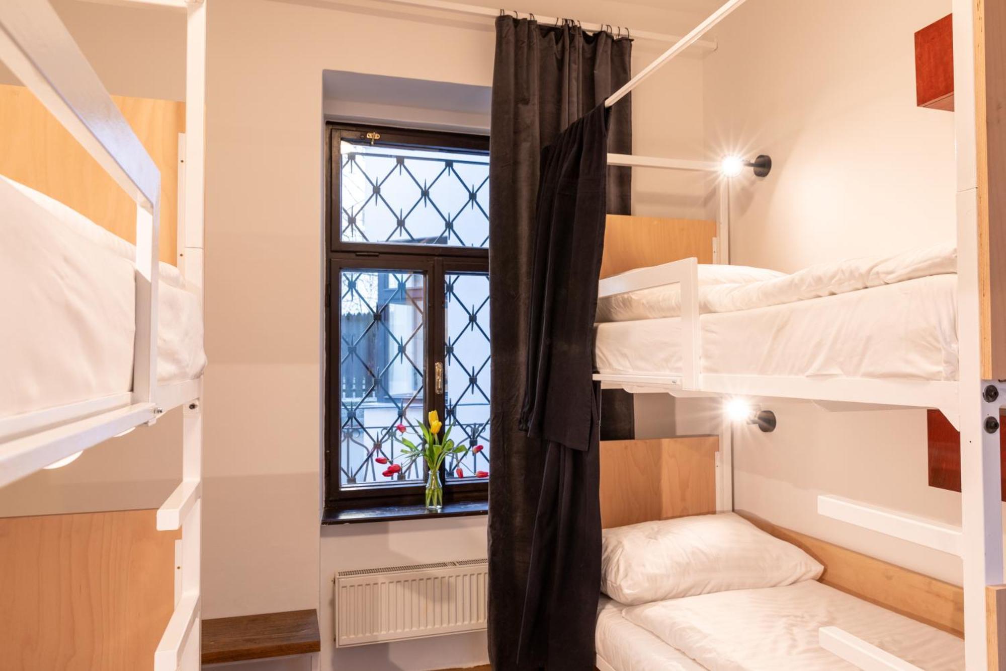 Hostal Sir Toby's Midtown