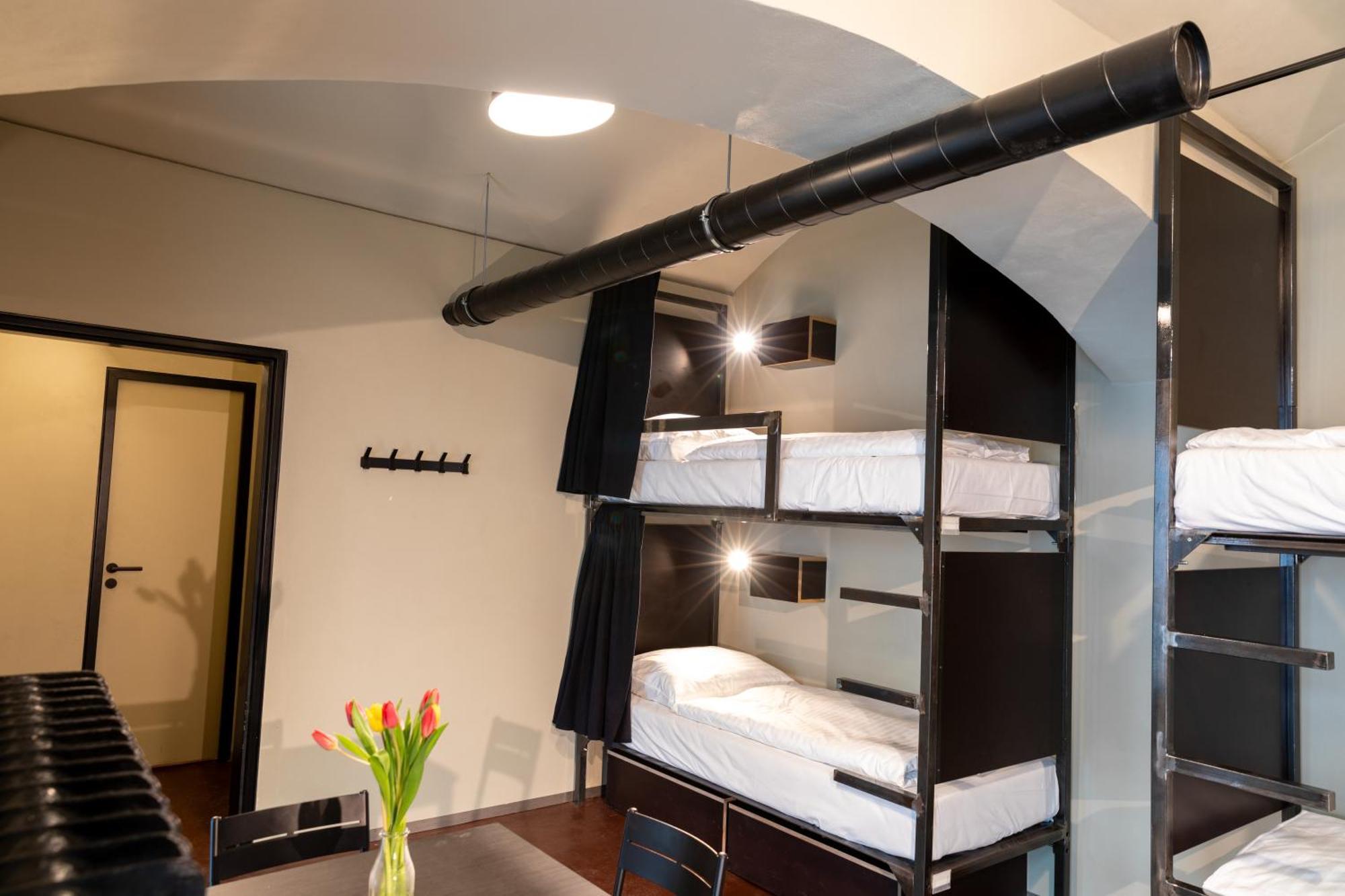 Hostal Sir Toby's Midtown